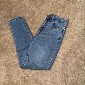 American Eagle Mom jeans